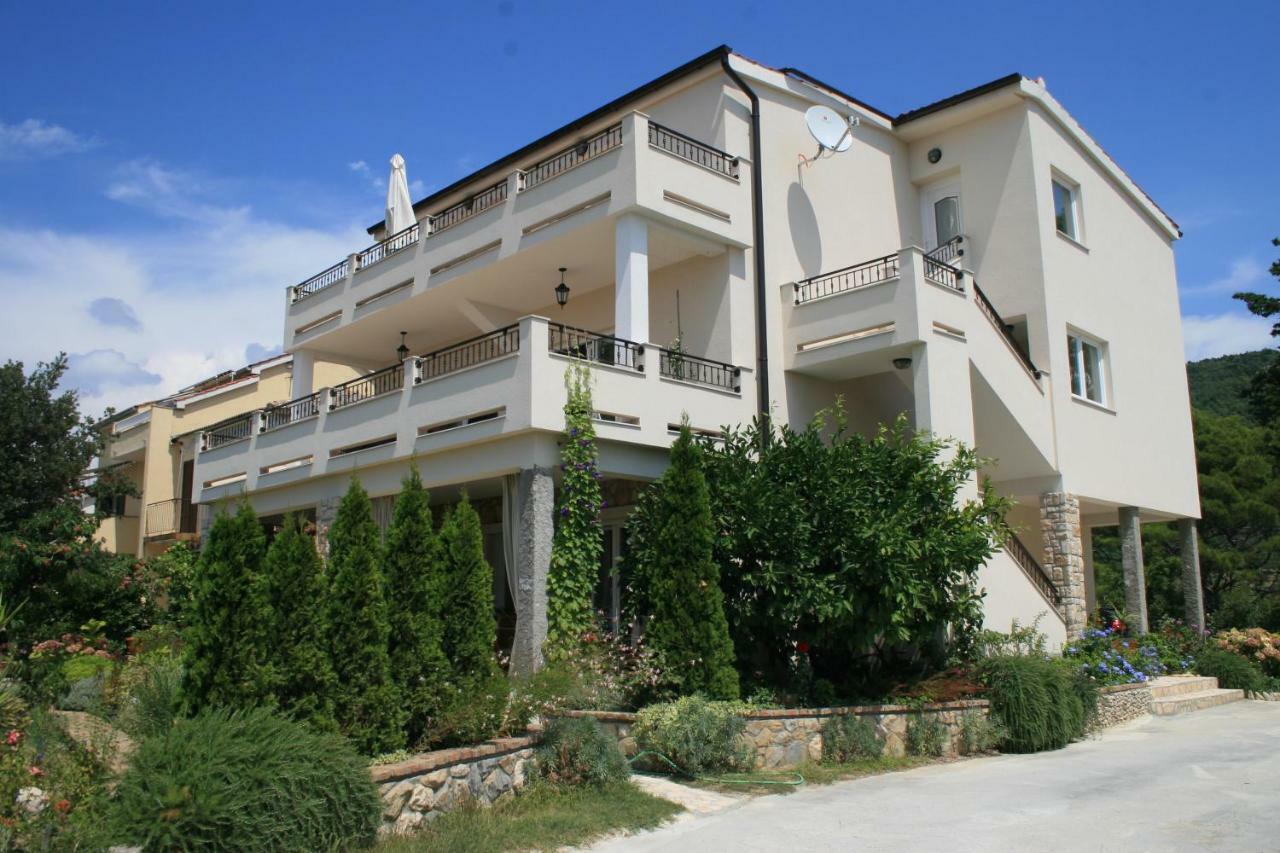 Apartment Aria Banjol Exteriér fotografie